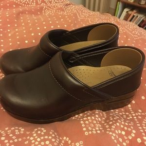 Dansko brown leather clogs - 36W